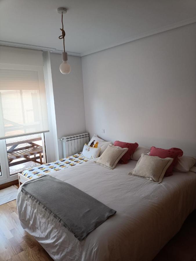 Apartamento Con Terraza Comillas Esterno foto